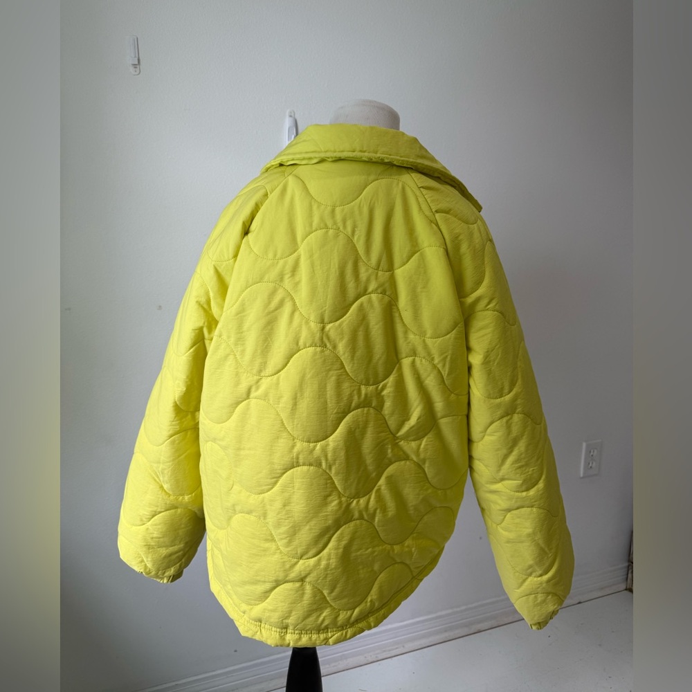 Universal Thread Yellow Puffer Jacket With Stand-… - image 2